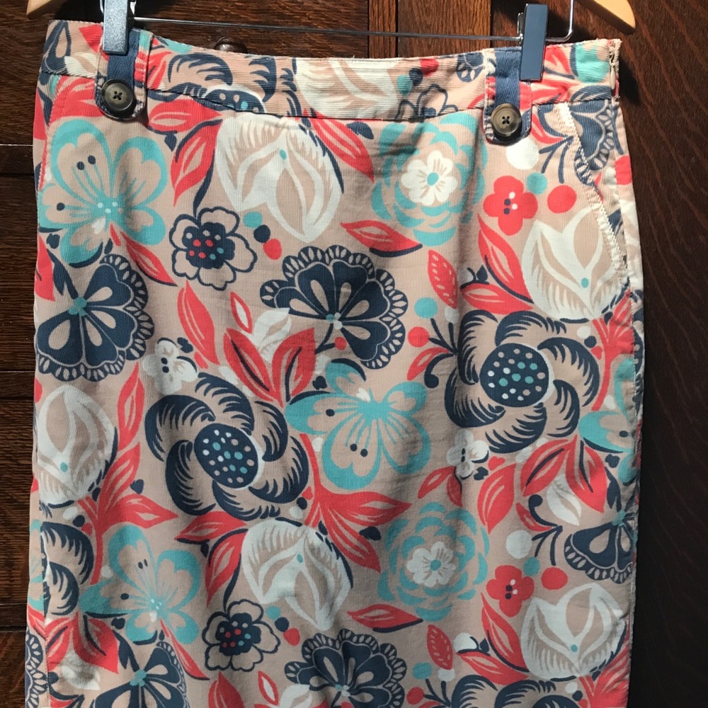 Boden floral skirt. Size 10 Long.